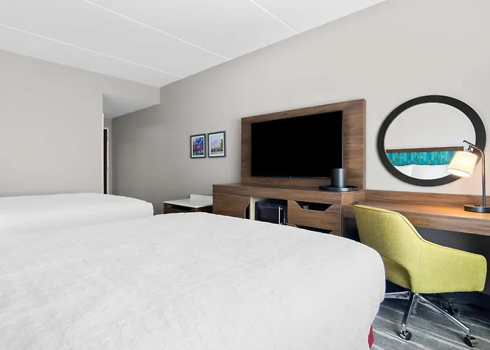 Queen Room Mobility accessible